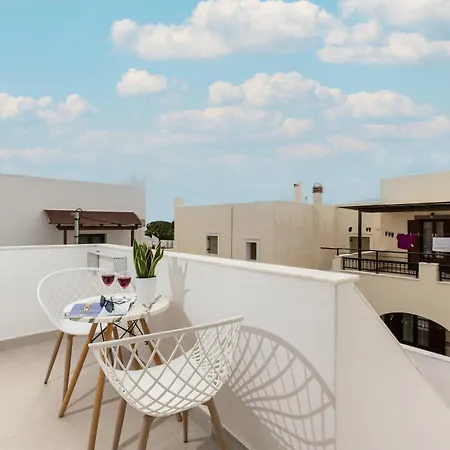 Hotel apartamentowy Golden Bird's