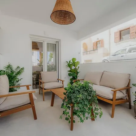 Golden Bird's Aparthotel 4*