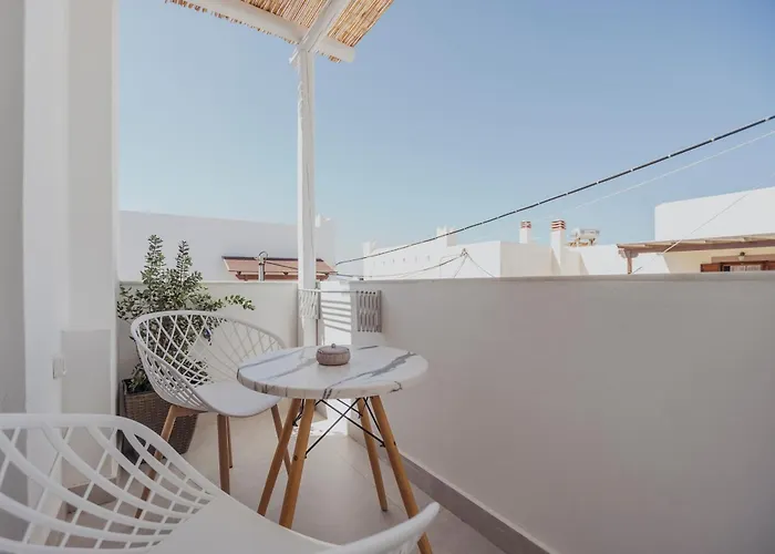 Golden Bird's Naxos City