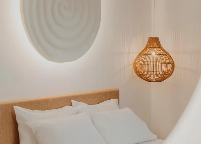 Golden Bird's Aparthotel Naxos City