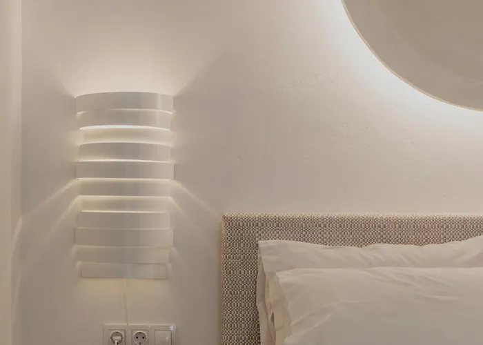 Golden Bird's Naxos City