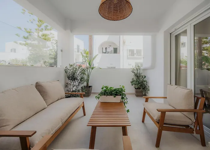 Golden Bird's Aparthotel 4*