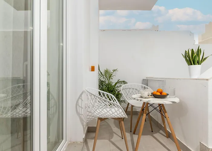 Golden Bird's Aparthotel 4*