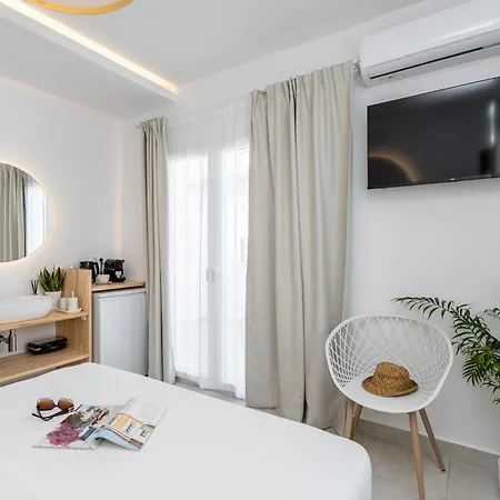 Ξενοδοχείο με διαμερίσματα Golden Bird's Naxos City