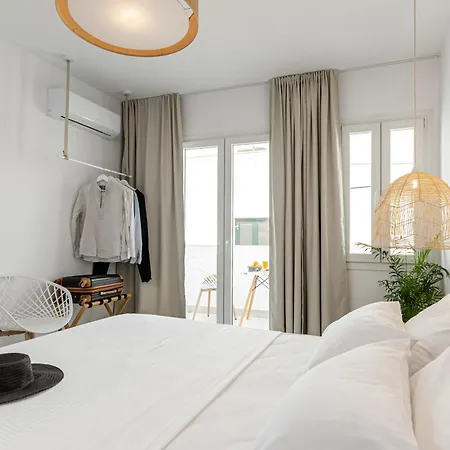 Golden Bird's Aparthotel *