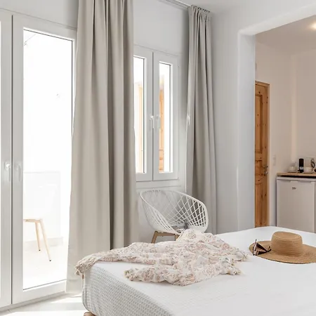 Golden Bird's Ξενοδοχείο με διαμερίσματα Naxos City