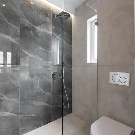 Golden Bird's Aparthotel Naxos City