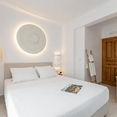 Golden Bird's Aparthotel