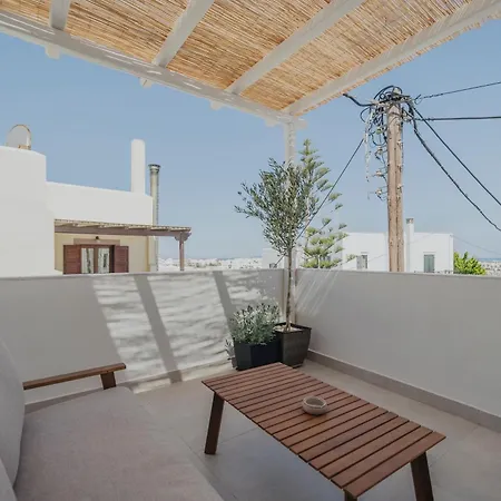 Golden Bird's Hotel apartamentowy Naxos City