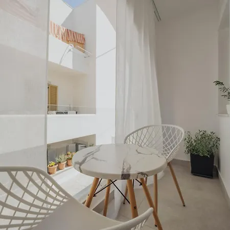 Aparthotel Golden Bird's 4*