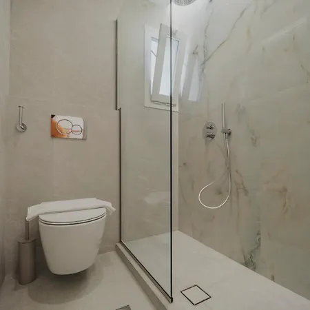 Golden Bird's Aparthotel Naxos City