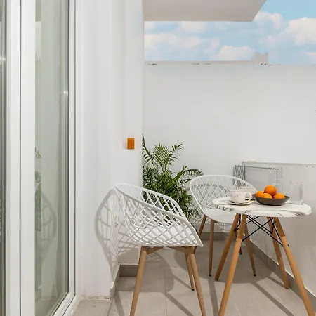 Golden Bird's Aparthotel 4*