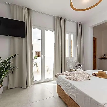 Golden Bird's Apartmanhotel