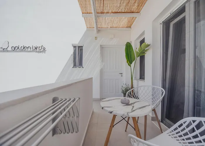Golden Bird's Aparthotel Naxos City