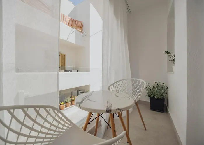 Aparthotel Golden Bird's 4*