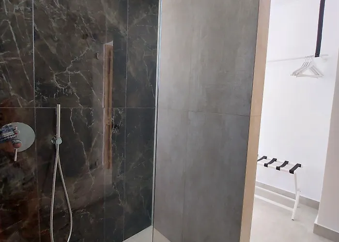 Golden Bird's Aparthotel